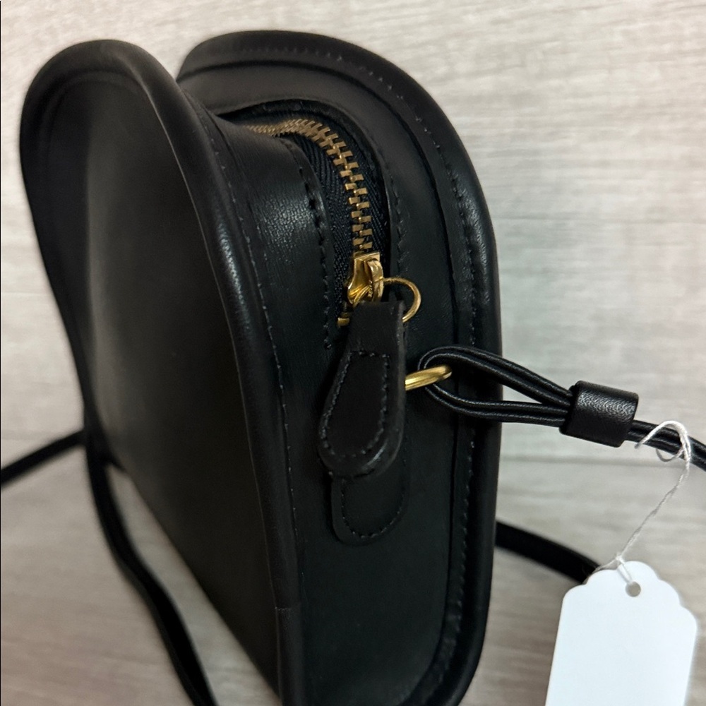 Coach Vintage Black Leather Crossbody Bag; Excellent Vintage Condition - Picture 7 of 11